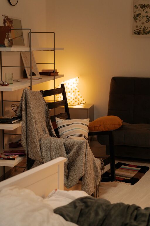 Simple Ways to Create a Cosy Reading Nook at Home